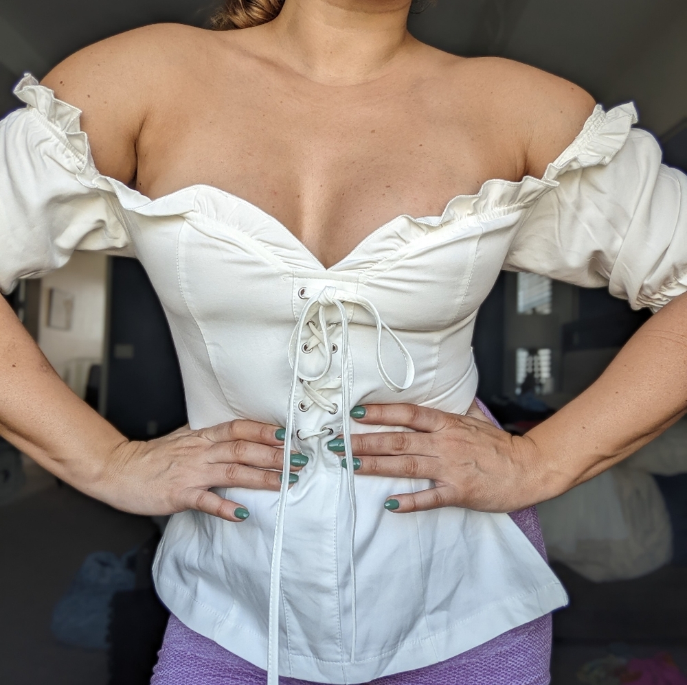 Boohoo off shoulder top, white. New with tags, size 6